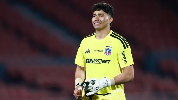 Eduardo Villanueva tras volver al arco de Colo Colo: "Me sentía al debe con los hinchas"