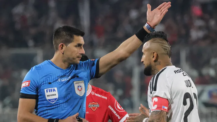 Los árbitros para la revancha de Colo Colo vs Audax Italiano por Copa Chile.