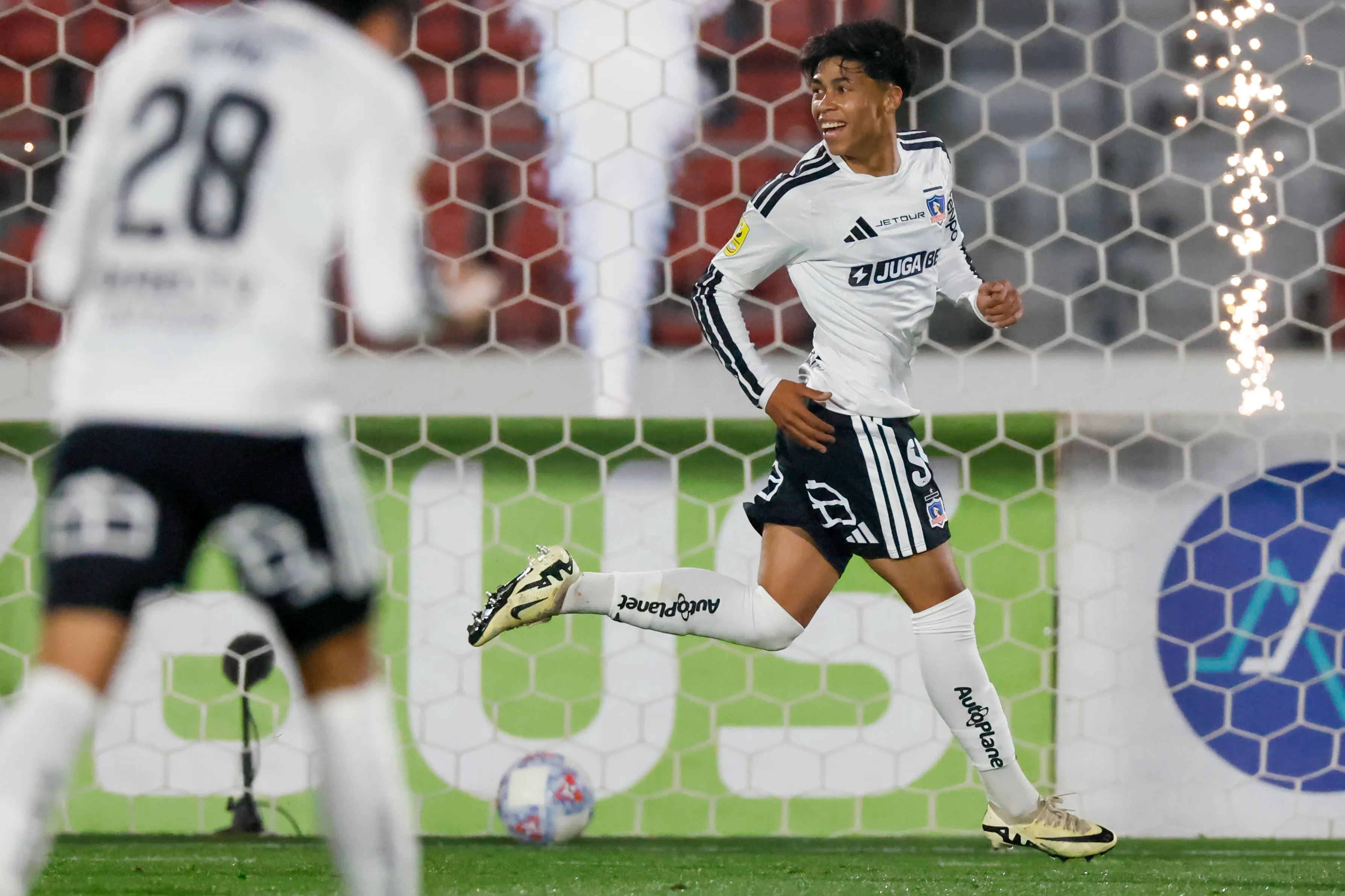 Gedeón Díaz cumplió el sueño del pibe y anotó su primer gol en el profesionalismo.