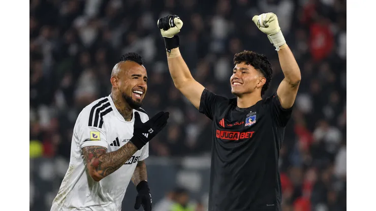 Arturo Vidal está feliz con Eduardo Villanueva en Colo Colo.