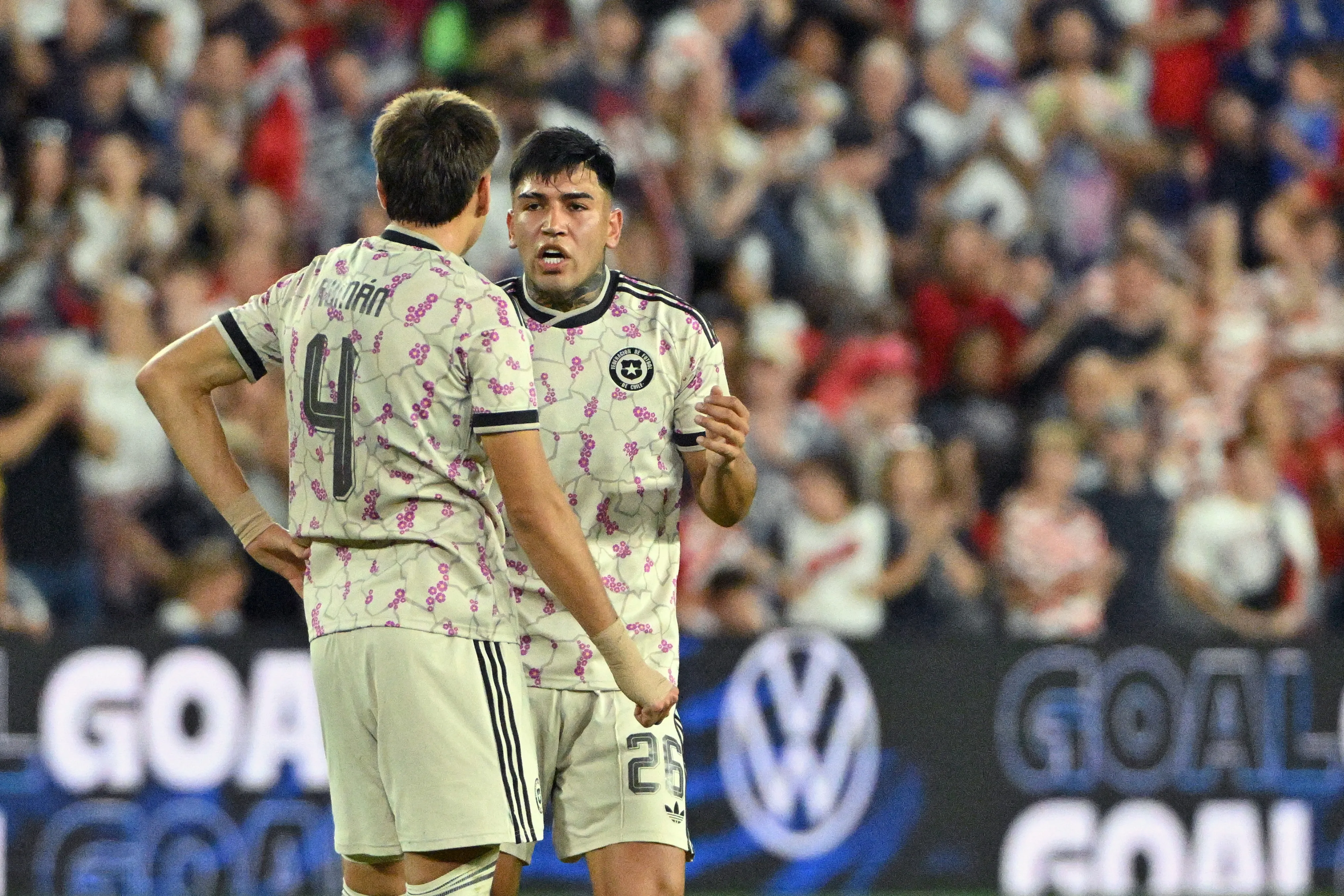 La Roja sigue sin levantar cabeza, preocupando a Arturo Vidal.