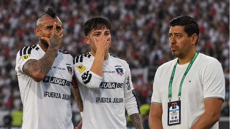 Arturo Vidal defendió con todo a Leandro Hernández de Nicolás Córdova.