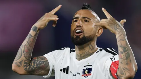 Ex DT de la U se rinde ante Arturo Vidal y lo pone como ejemplo para los jóvenes.