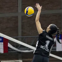 Colo Colo Vóleibol arma potente plantel y se ilusiona con su primer título