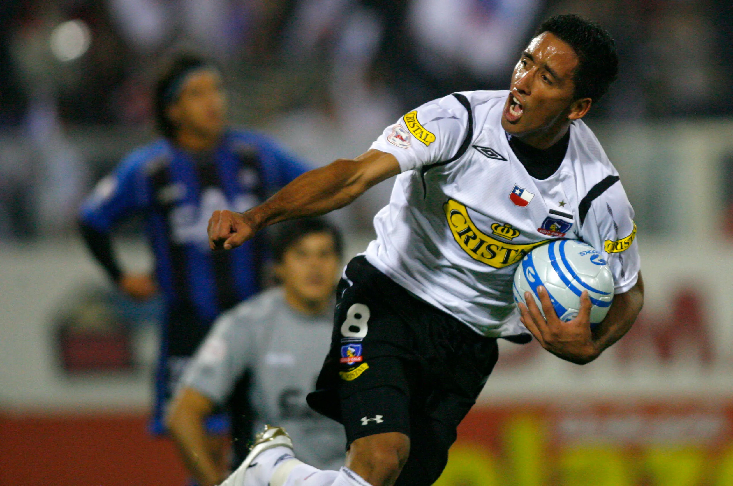 Barrios marcó una época con la camiseta del Popular. Imagen: ANDRES PINA/PHOTOSPORT