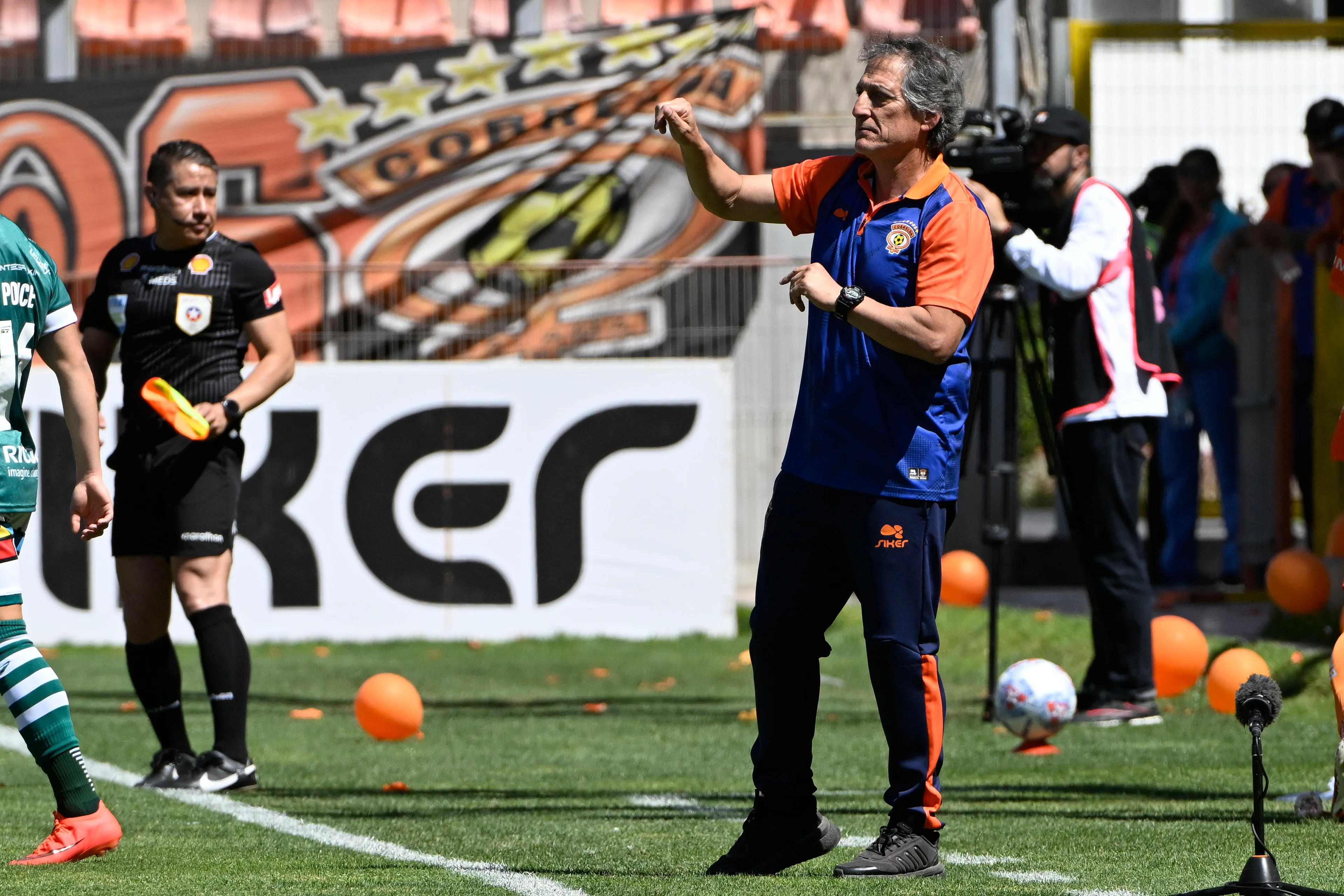 Mario Salas es líder de la Primera B con Cobreloa | Foto: Photosport