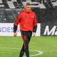 Ortiz revisó el estado de la cancha del Monumental tras las lluvias