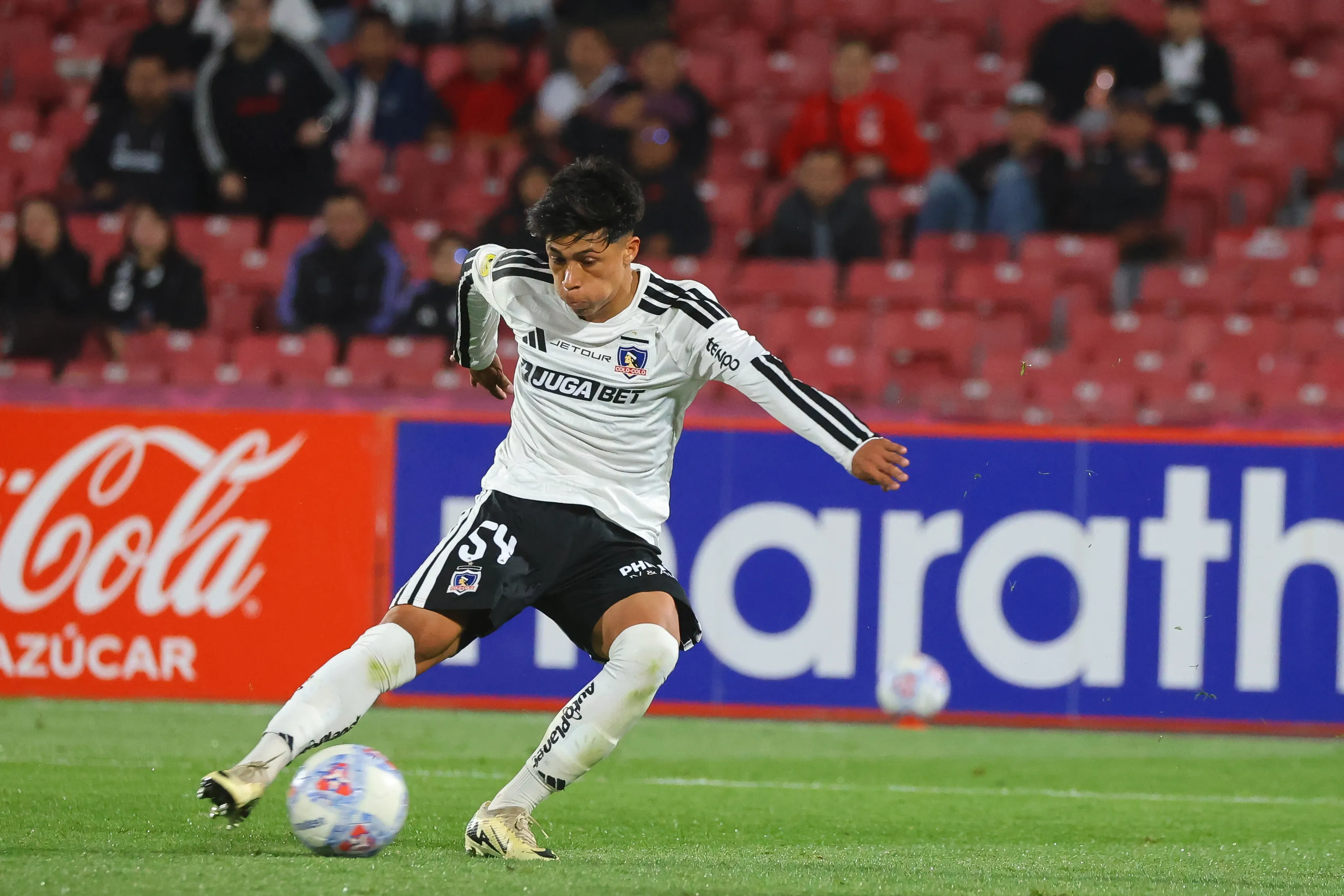 Gedeón Díaz firma contrato con Colo Colo.Imagen: Jonnathan Oyarzun/Photosport