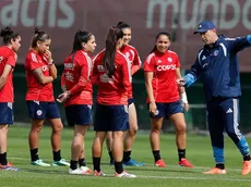 ¿A qué hora juega Chile femenino vs Bolivia y qué canal transmite?