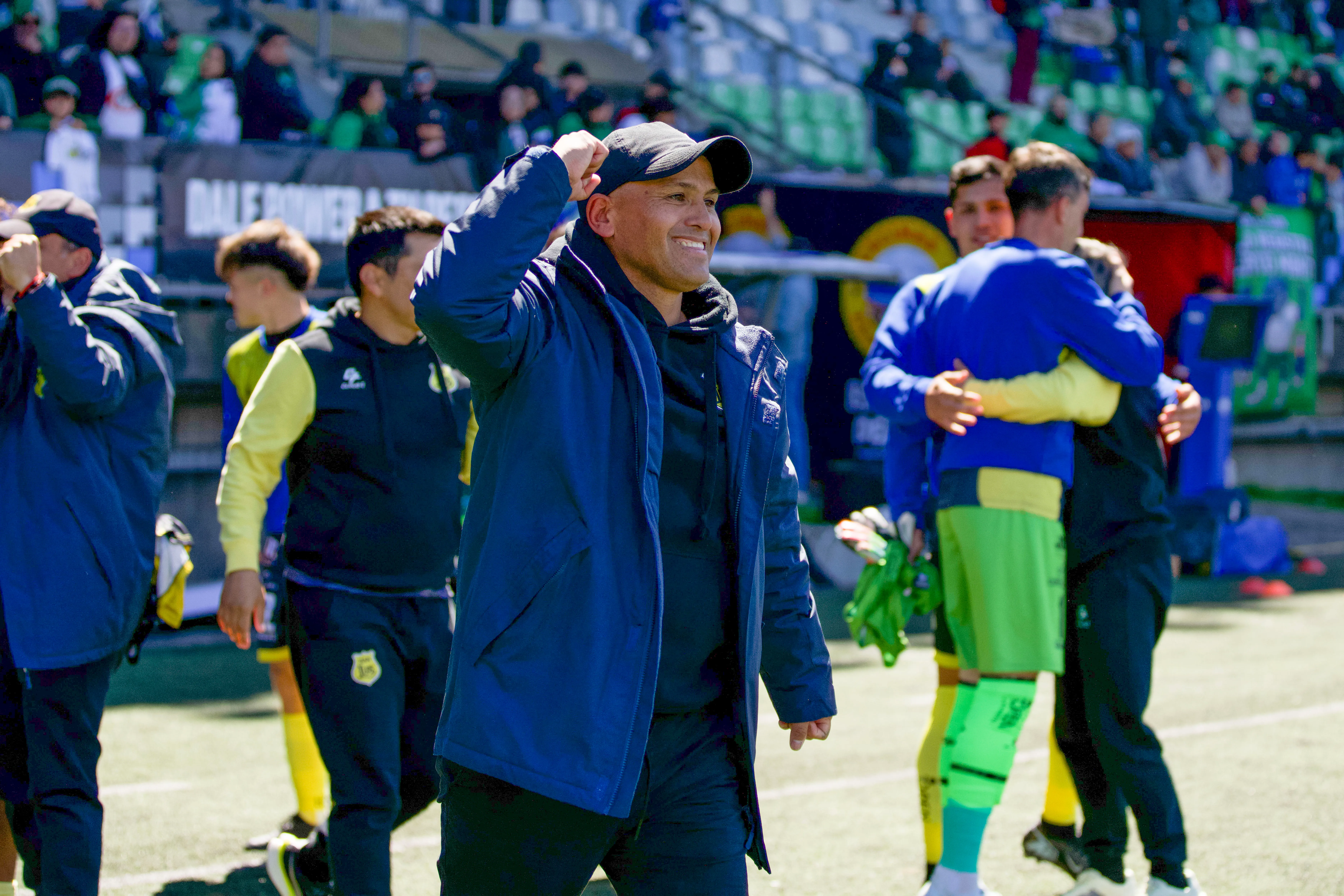 Chupete Suazo es líder de la Primera B con San Luis de Quillota | Foto: Photosport