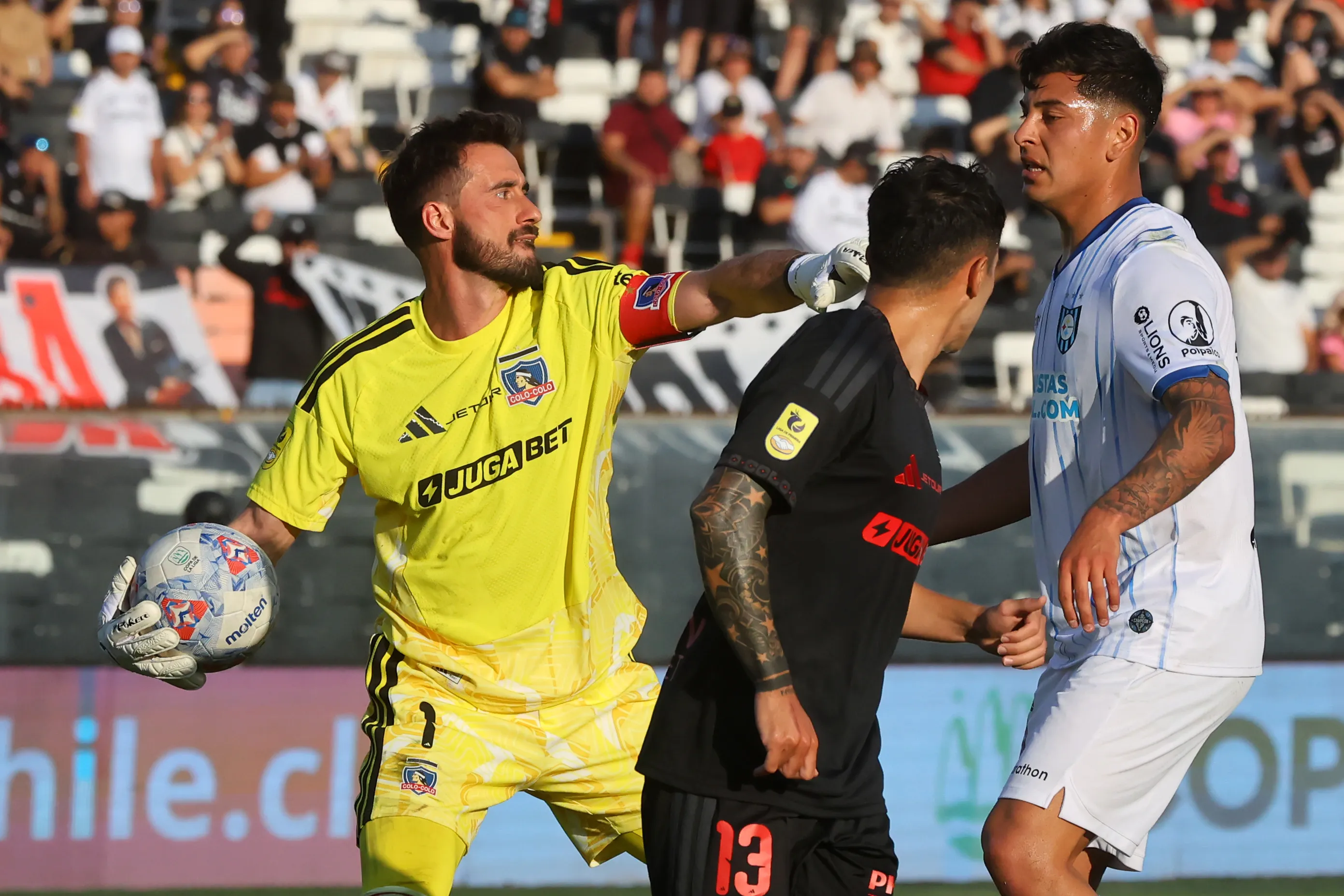 Julio Rodríguez pide el retorno de Fernando de Paul en Colo Colo. Imagen: Jonnathan Oyarzun/Photosport