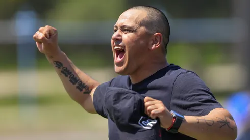 Suazo acerca a San Luis al ascenso: ganó al último minuto y sueña con Primera.