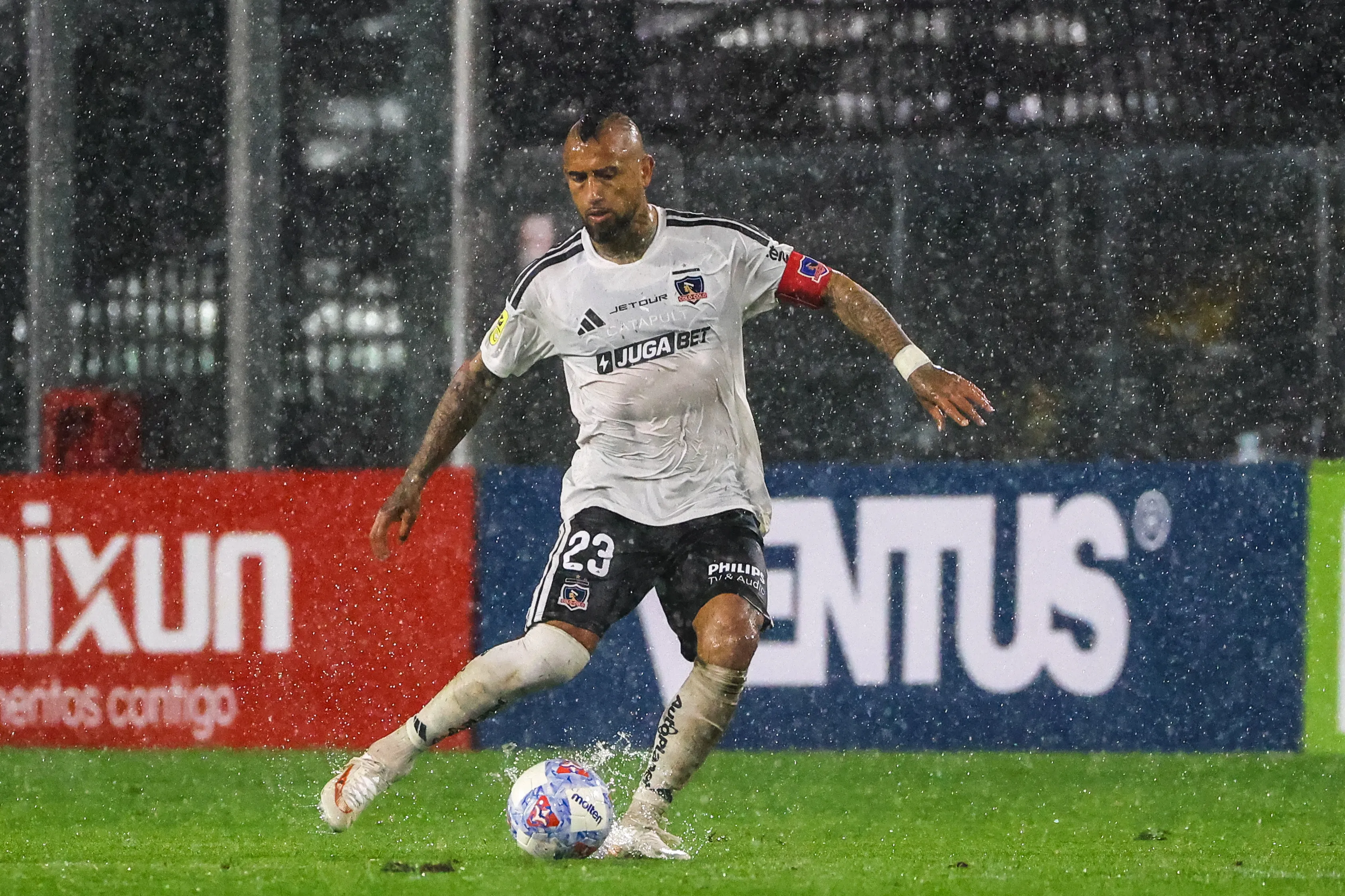 El reclamo de Vidal por los parones de la Liga de Primera.Imagen: Luis Quinteros/Photosport