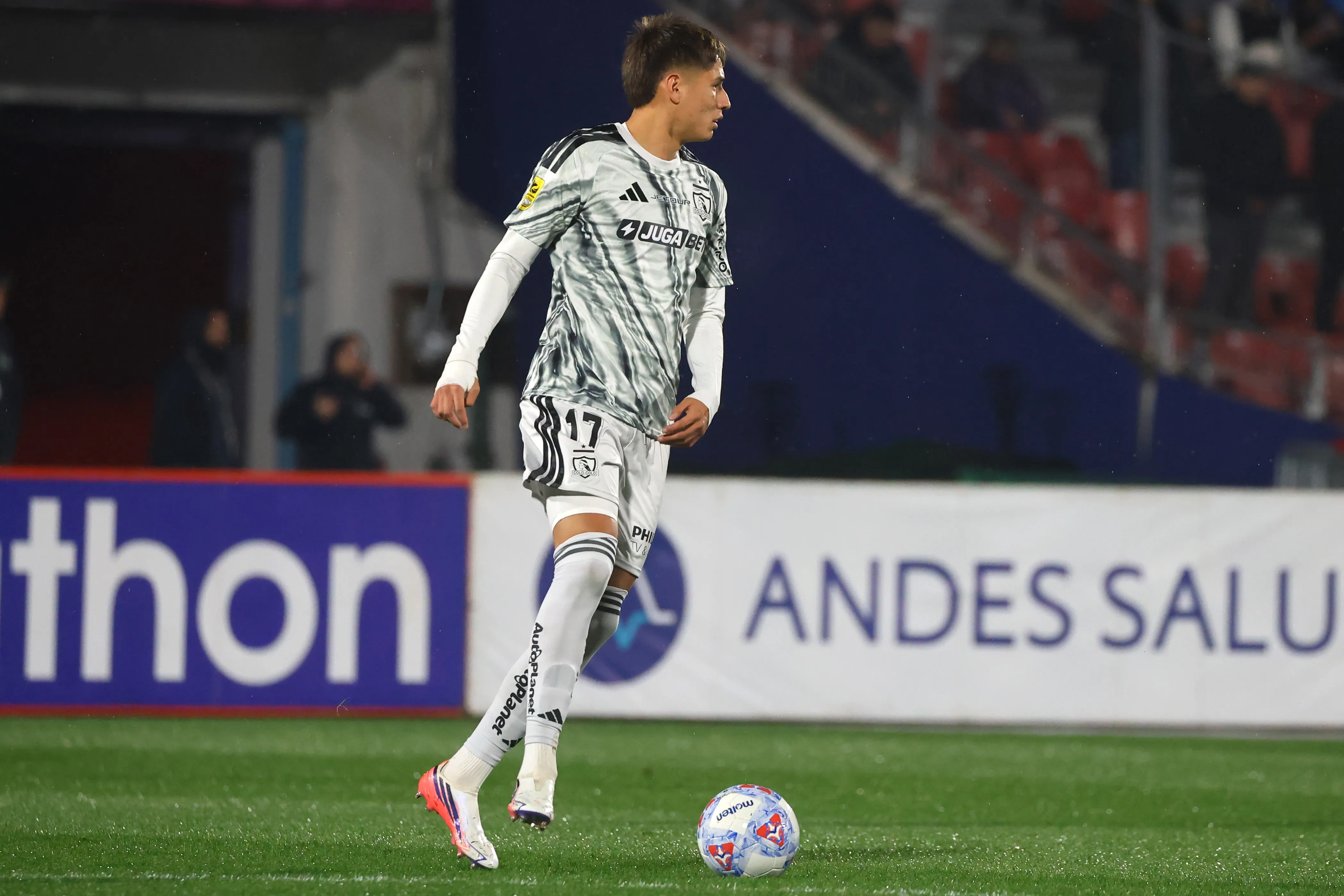 Iván Román pide ser titular en Colo Colo | Foto: Photosport