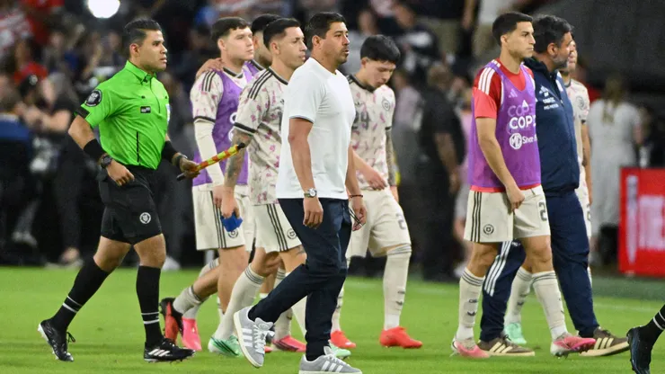 Bajón de jugadores de Colo Colo coincide con la Selección Chilena.