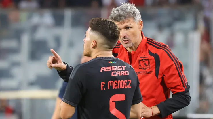 Víctor Felipe Méndez dice lo que muchos piensan del Colo Colo de Fernando Ortiz.