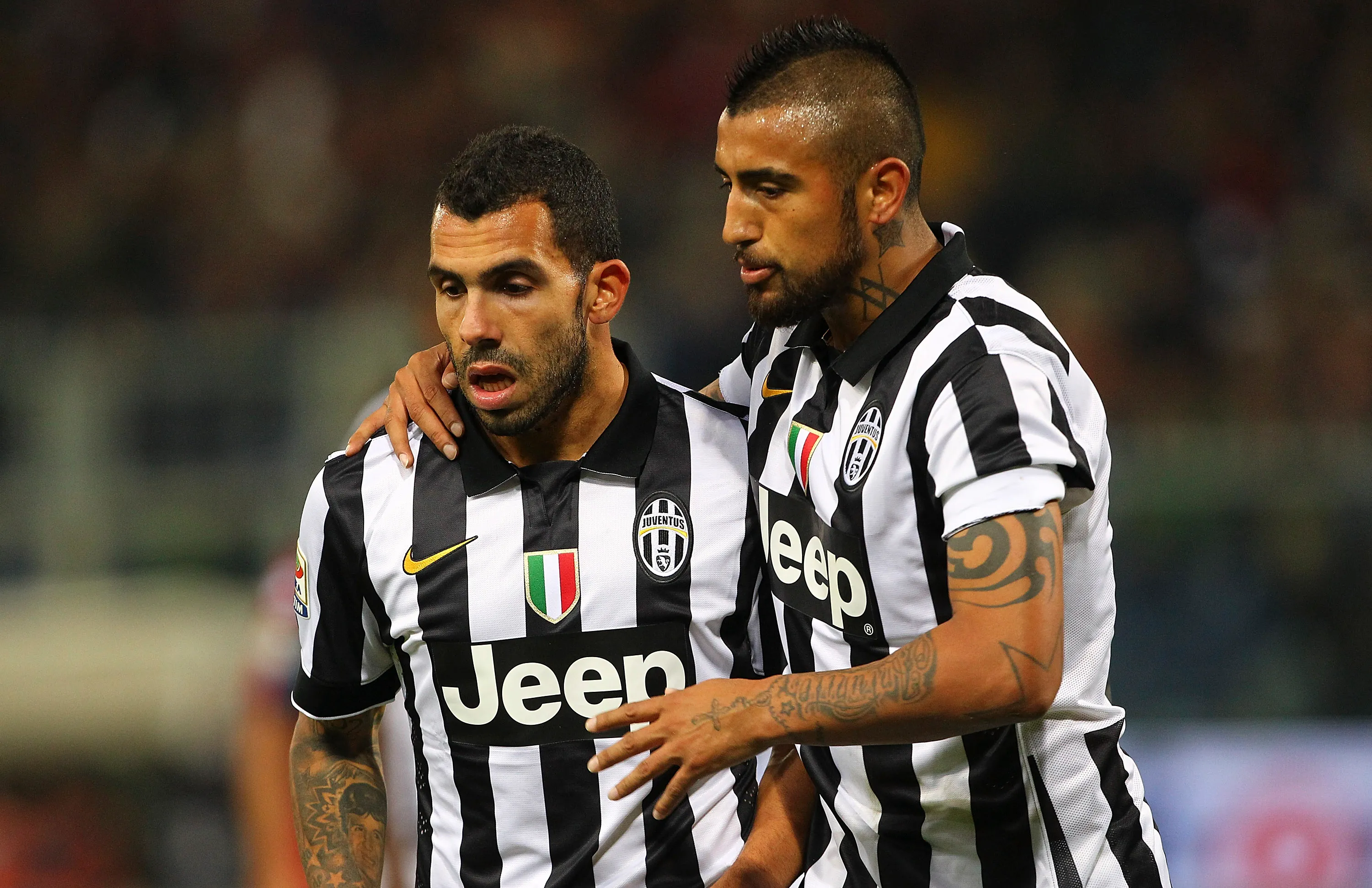 Arturo Vidal compartió con Carlos Tévez en la Juventus entre 2013 y 2015 | Foto: Getty